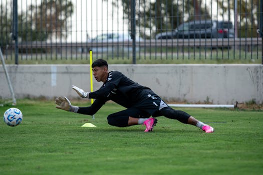 goalkeeper communicating with defense